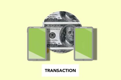 Ilustração isométrica de transferência de dinheiro entre celulares sobre fundo claro